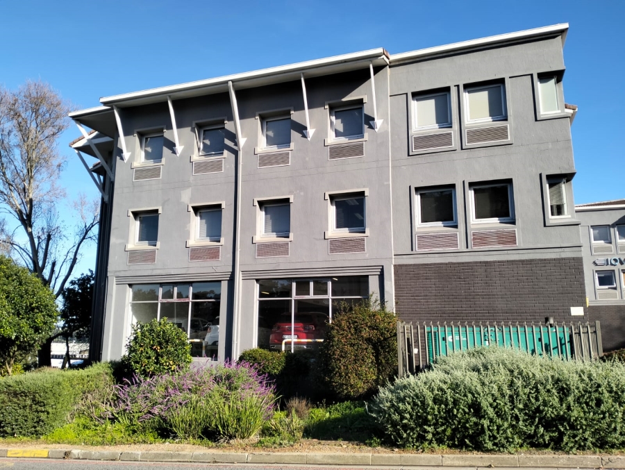 To Let commercial Property for Rent in Rosenpark Western Cape